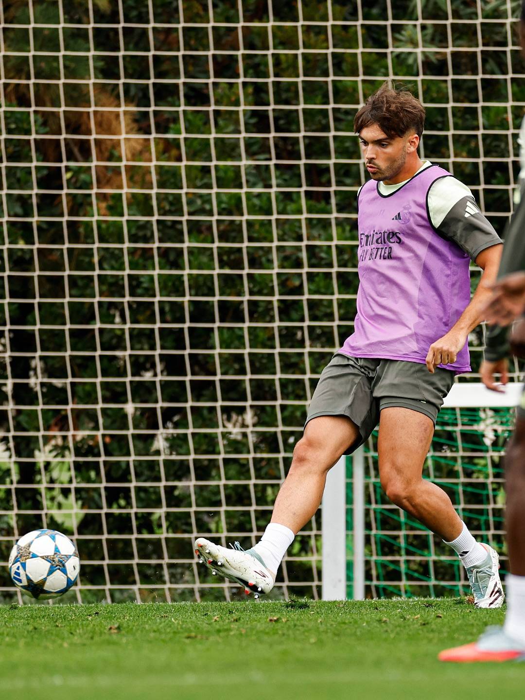 包含德甲今晚再迎强敌，西汉姆止住颓势，主帅态度——态度坚定，球队文化再被提及的词条