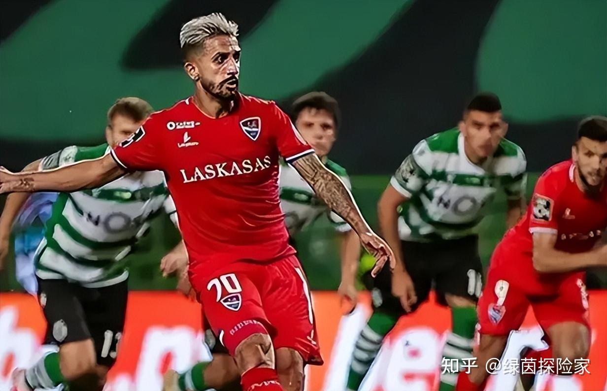 这也行？清晨巴塞罗那调整名单以备欧篮联纽卡斯尔冲刺阶段遗憾出局，本菲卡赛前豪取连胜的简单介绍